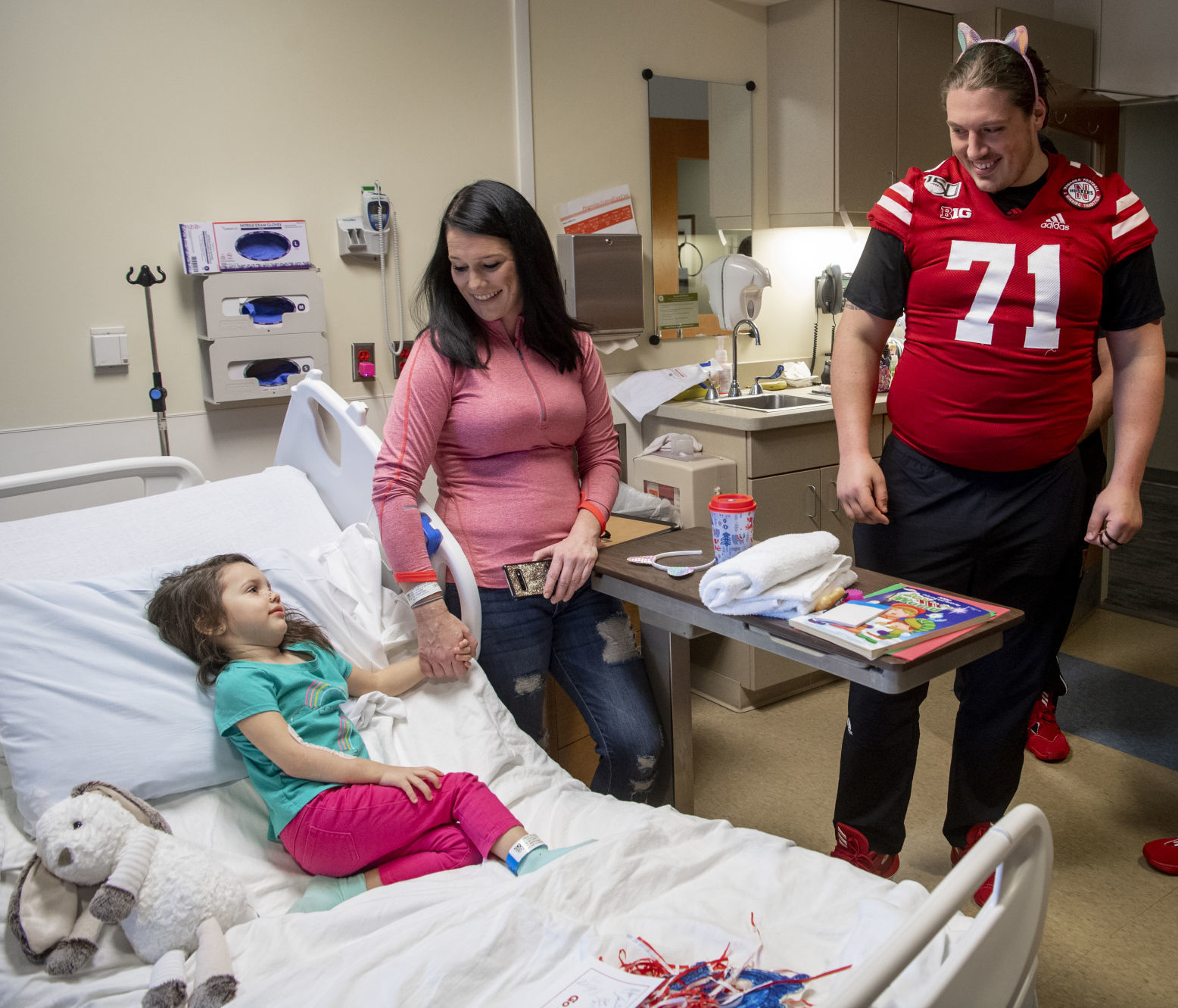 Huskers Visit CHI Health St. Elizabeth, 11.27